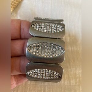 Lia Sophia Silver Tone‎ stretch Bracelet with Clear Crystals New